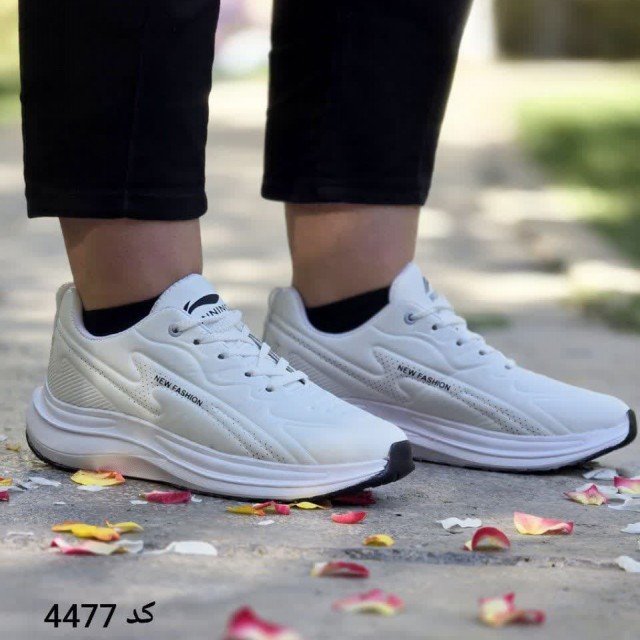 حراج ویژه کفش کتونی اسپرت زنانه دخترانه مدل فشیون  بی نظیر و زیبا رنگ سفید تمام  با ارسال رایگان کد 4477