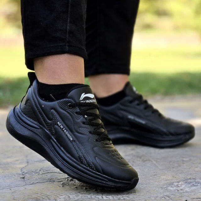 حراج فوق العاده کفش کتونی اسپرت زنانه دخترانه مدل فشیون  ویژه افراد خوش سلیقه رنگ مشکی تمام  با ارسال رایگان  کد 4561