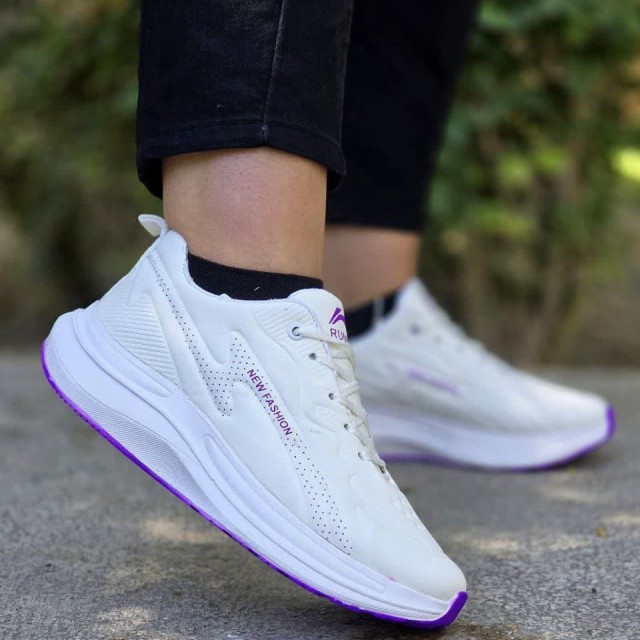 افر ویژه کفش کتونی اسپرت زنانه دخترانه مدل فشیون بسیار نرم و راحت رنگ سفید بنفش  با ارسال رایگان  کد 4476