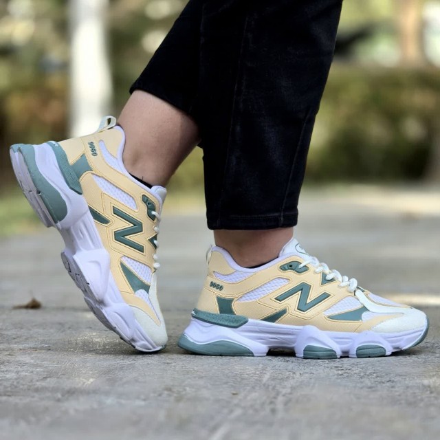 حراج این هفته کفش کتونی اسپرت زنانه دخترانه مدل نیوبالانس 9060 با قیمتی فوق العاده  رنگ سفید کرم سبز با ارسال رایگان
