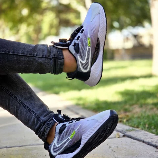 حراج استثنایی کفش کتونی دیسکی مردانه مدل نایک جدید و جذاب رنگ سفید مشکی طوسی   با ارسال رایگان