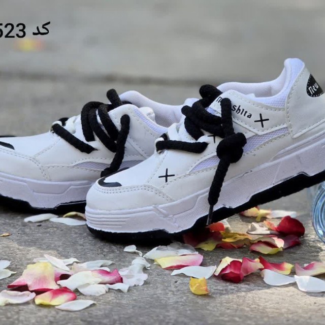 فروش جذاب این هفته  کفش اسپرت بچگانه مدل نیوشیتا جدیدترین مدل بازار رنگ سفید مشکی  با ارسال رایگان  کد 5523