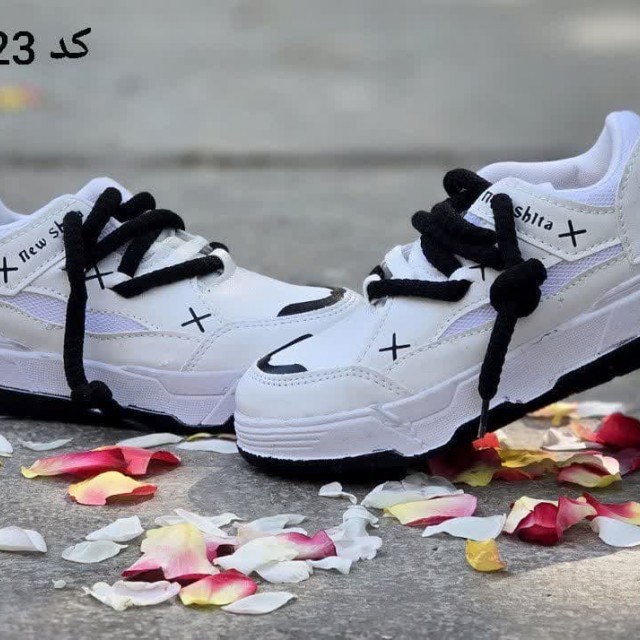 حراج فوق العاده این هفته  کفش اسپرت بچگانه مدل نیوشیتا با جدیدترین طرح و کیفیت رنگ سفید مشکی  با ارسال رایگان  کد 5523