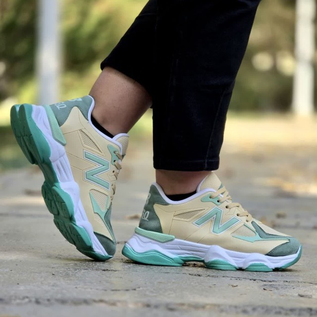 حراج ویژه کفش کتونی اسپرت زنانه دخترانه مدل نیوبالانس 9060  مقاوم و باکیفیت رنگ کرم سبز با ارسال رایگان