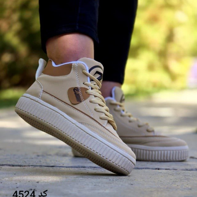 حراج فوق العاده جذاب کفش نیم بوت زنانه دخترانه مدل فشیون  شیک و پرطرفدار رنگ کرم قهوه ای باارسال رایگان کد 4524