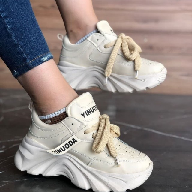 فروش بی نظیرکفش کتونی اسپرت زنانه دخترانه مدل یوندا YINOUDA جدید و ارزان رنگ کرمی باارسال رایگان