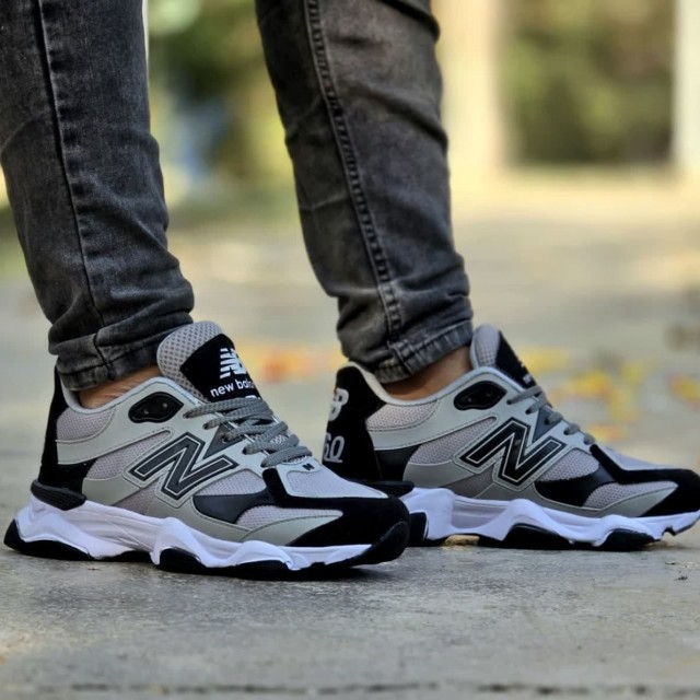 فروش عالی  کفش کتونی اسپرت مردانه و پسرانه مدل نیوبالانس جدید و ویژه رنگ طوسی مشکی  با ارسال رایگان