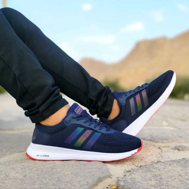 تخفیف فوق العاده کفش اسپرت مردانه مدل  آدیداس اسپیسر  یه طرح پرطرفدار رنگ سرمه ای هولو گرامی باارسال رایگان کد 3253