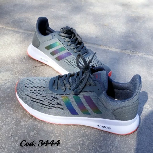 تخفیف ویژه کفش  اسپرت مردانه مدل  آدیداس اسپیسر به روز و بادوام رنگ مشکی هولوگرامی زیره مشکی باارسال رایگان