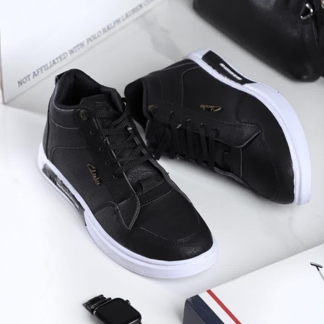 فروش ویژه کفش نیم بوت مردانه پسرانه مدل خاص و جذاب رنگ مشکی زیره سفید با ارسال رایگان