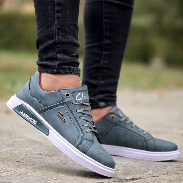 فروش بی نظیر کفش ونس اسپرت مردانه و پسرانه مدل کلارک مناسب اقایون خوش سلیقه رنگ طوسی باارسال رایگان