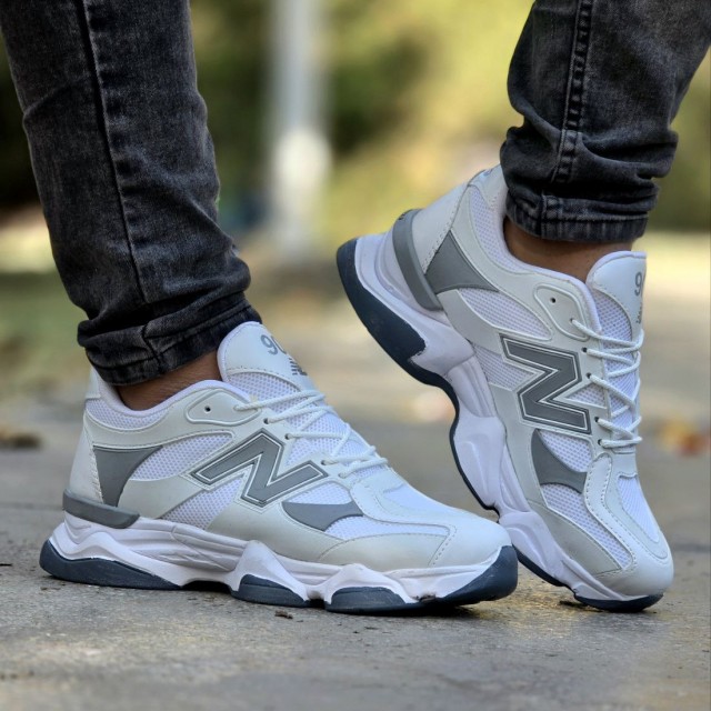 حراج واقعی کفش کتونی  مردانه و پسرانه مدل نیوبالانس  رنگ سفید طوسی زیره پیو کیفیت عالی با ارسال رایگان
