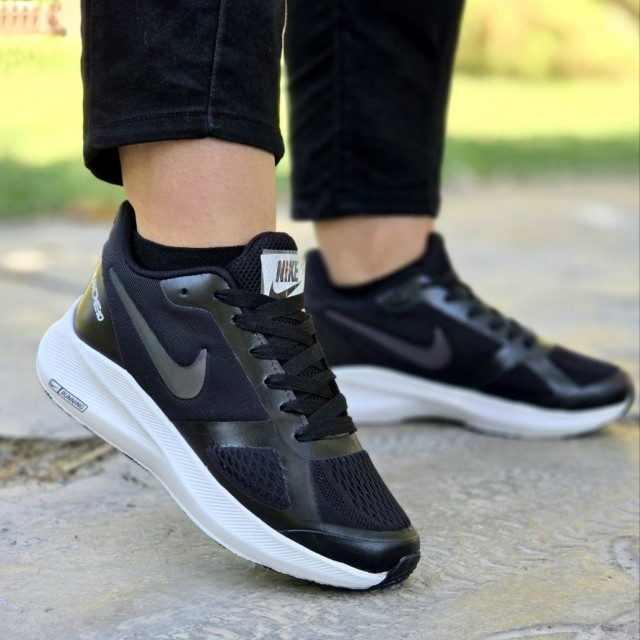 فروش فوق العاده کفش کتونی زنانه و دخترانه مدل نایک رنگ مشکی زیره سفید یه کار جدید و خاص با ارسال رایگان