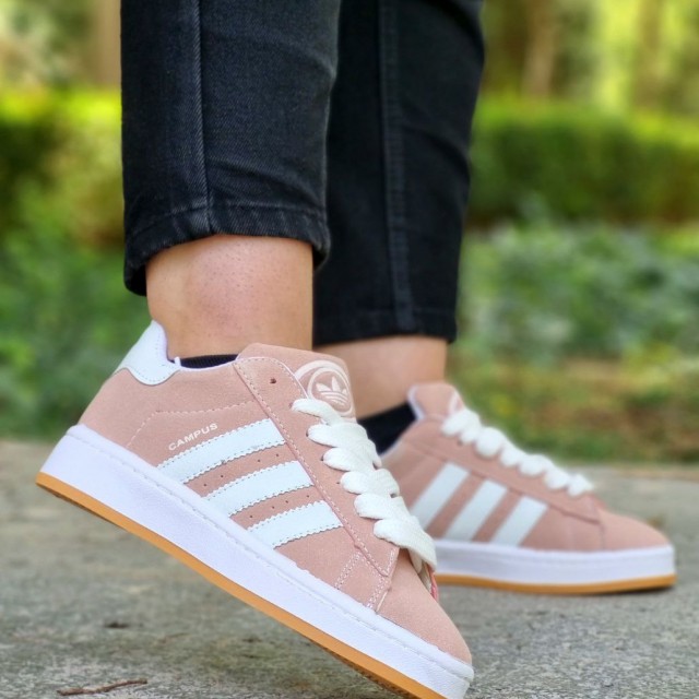 فروش ویژه  کفش کتونی اسپرت ونس  زنانه و دخترانه مدل کامپوس رنگ صورتی یه کار بی نظیر و مدرن با ارسال رایگان