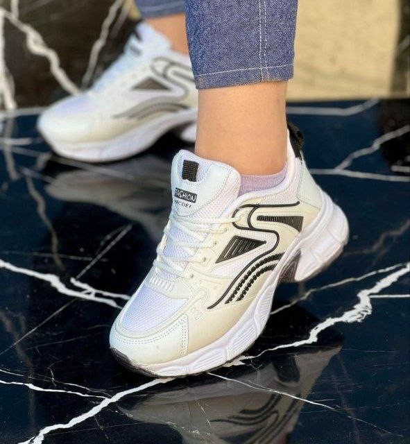 تخفیف باورنکردنی کفش کتونی زنانه و دخترانه مدل ABCDE رنگ سفید مشکی  فوق العاده زیباا و با کیفیت  با ارسال رایگان