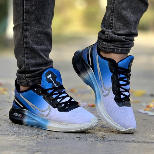 فروش باورنکردنی کفش کتونی مردانه و پسرانه مدل نایک رنگ سفید آبی  بسیار خوشپا  و راحت با ارسال رایگان