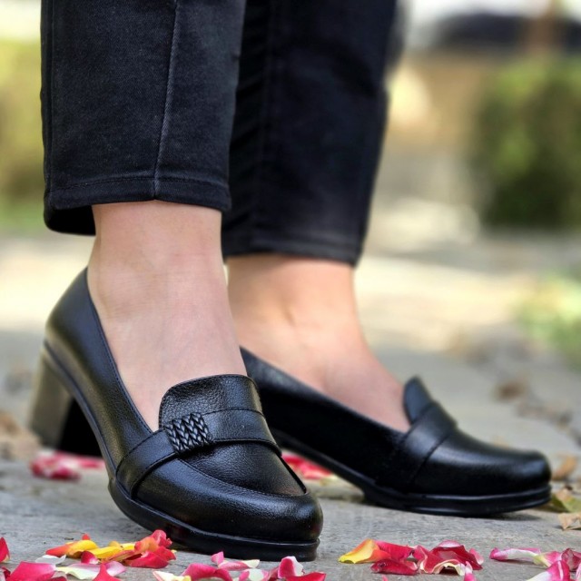 فروش کفش طبی راحتی اداری زنانه نرم و راحت رنگ مشکی باارسال رایگان