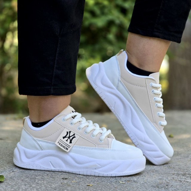 حراجی کفش ونس  زنانه دخترانه مدل Fashion راحت و خاص رنگ سفید کرم باارسال رایگان