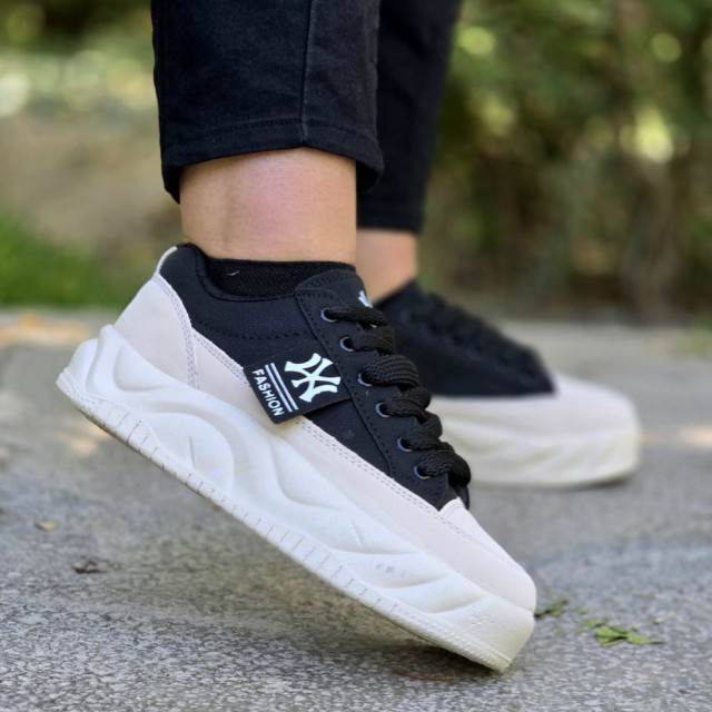 فروش استثنایی کفش ونس زنانه دخترانه مدل Fashion  زیبا و کاربردی رنگ مشکی کرم باارسال رایگان