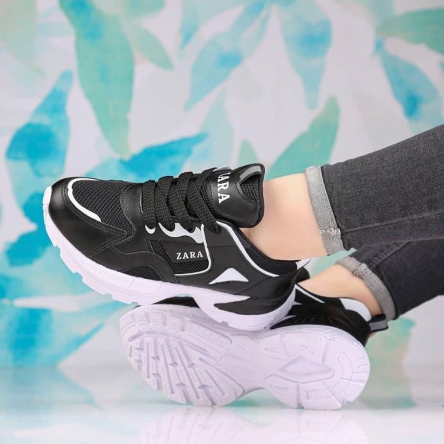 تخفیف  عالی  کفش اسپرت لژدار دخترانه زنانه مدل ZARA  باکیفیت فوق العاده  رنگ  مشکی سفید باارسال رایگان