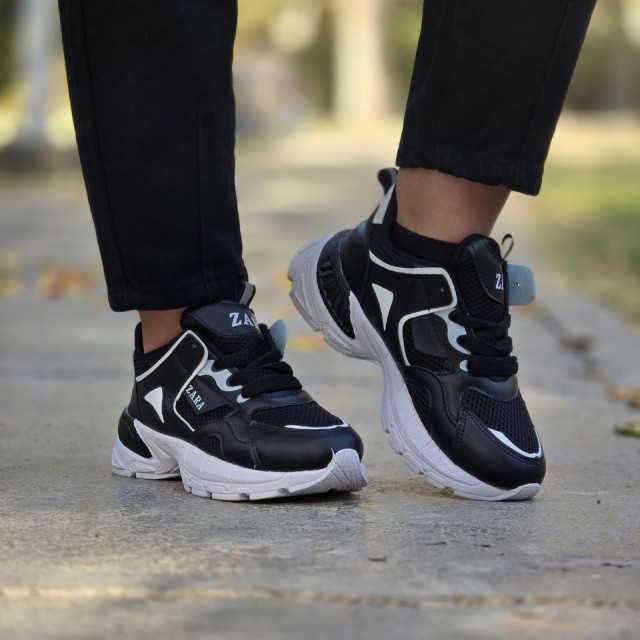 تخفیف خاص کفش اسپرت لژدار دخترانه زنانه مدل ZARA  زیبا و ویژه  رنگ  مشکی سفید باارسال رایگان