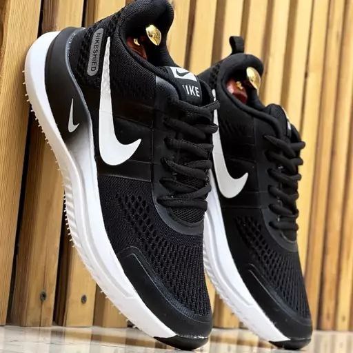 حراااااج کفش کتونی اسپرت مردانه مدل نایک اسپیسر ویژه آقایون خوش سلیقه رنگ مشکی سفید باارسال رایگان
