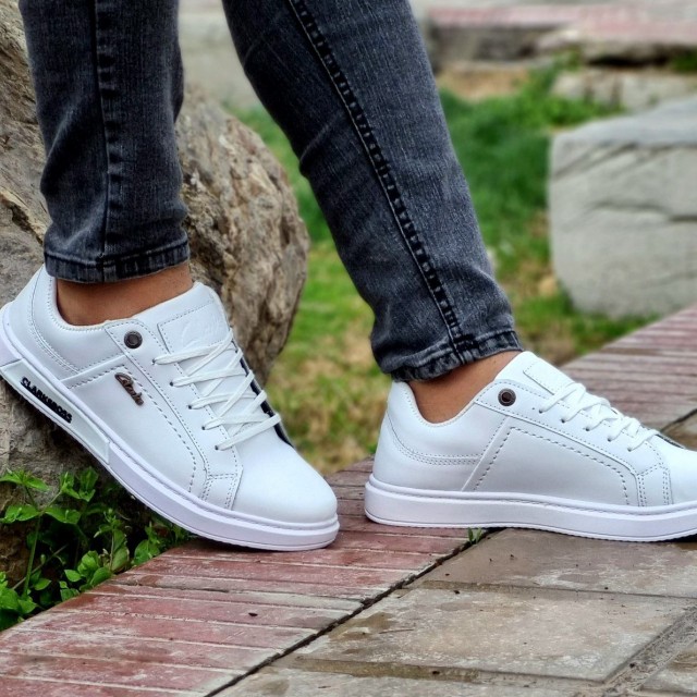 حرااااج کفش اسپرت مردانه  مدل کلارک کاملا نرم و راحت رنگ سفید باارسال رایگان