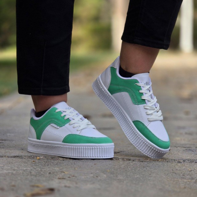 فروش بی نظیر کفش کتونی اسپرت دخترانه و زنانه مدل فشیون رنگ سفید سبز با بهترین کیفیت مواد زیره و رویه با ارسال رایگان