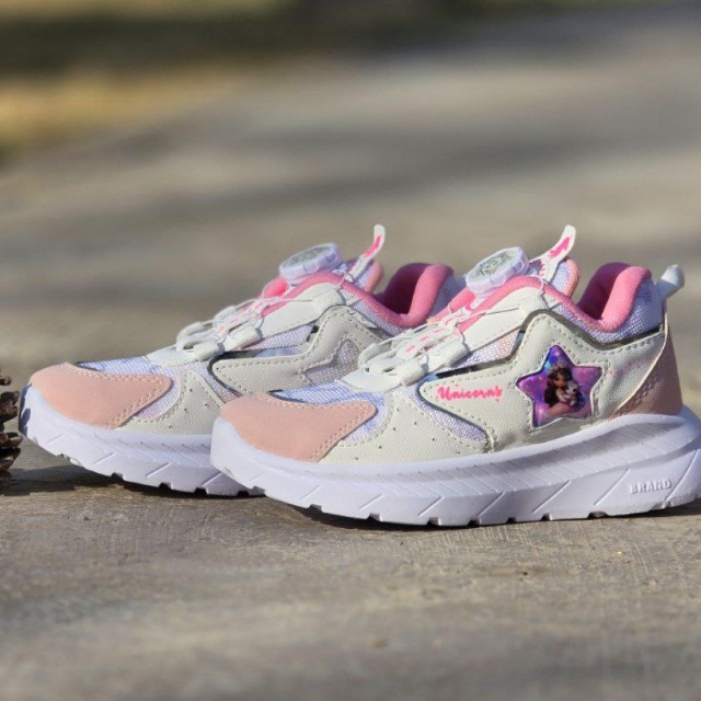 فروش ویژه کفش اسپرت بچگانه مدل السا رنگ سفید صورتی  کیفیت عالی و بادوام با ارسال رایگان