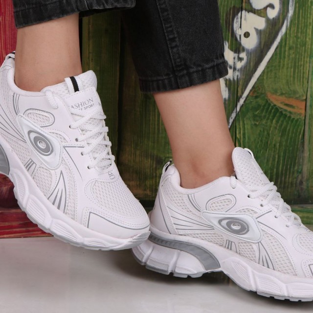 تخفیف ویژه کفش کتونی اسپرت دخترانه و زنانه مدل طرح چشمی با کیفیت عالی رنگ سفید طوسی  با ارسال رایگان