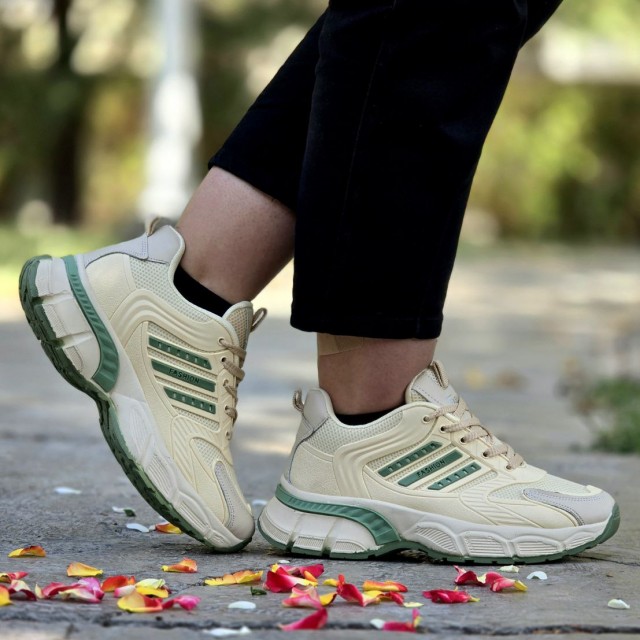 فروش فوق العاده کفش اسپرت زنانه دخترانه مدل آدیداس نرم و زیبا رنگ کرم سبز باارسال رایگان