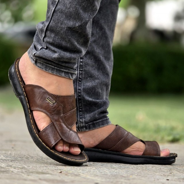 آفر ویژه دمپایی صندل  مردانه صددرصد طبی یه مدل شیک و خاص  رنگ قهوه ای تیره  باارسال رایگان