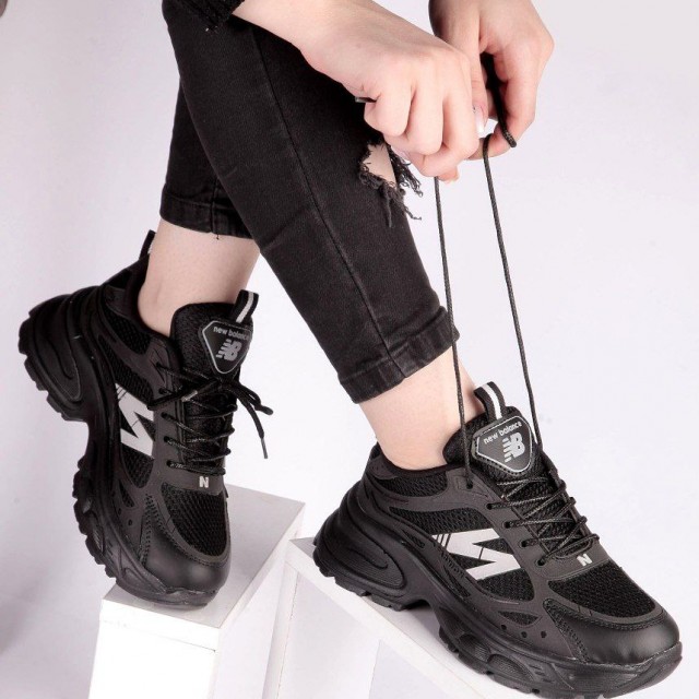 فروش واقعی کفش کتونی  اسپرت دخترانه مدل نیوبالانس شیک و کیفیت بالا رنگ مشکی   با ارسال رایگان