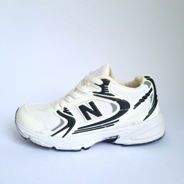 حراج کفش کتونی اسپرت زنانه دخترانه مدل نیوبالانس جذاب و خوشپا رنگ سفید مشکی با ارسال رایگان