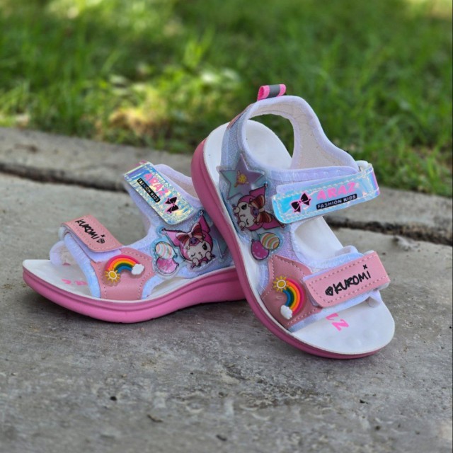 فروش عالی صندل دخترانه بچگانه زیبا و جذاب  رنگ سفیدصورتی  باارسال رایگان