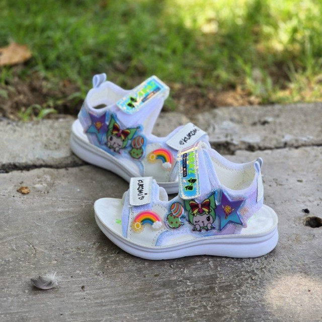 فروش بی نهایت زیبای  صندل دخترانه بچگانه پرطرفدار و پرفروش رنگ سفید سبز باارسال رایگان