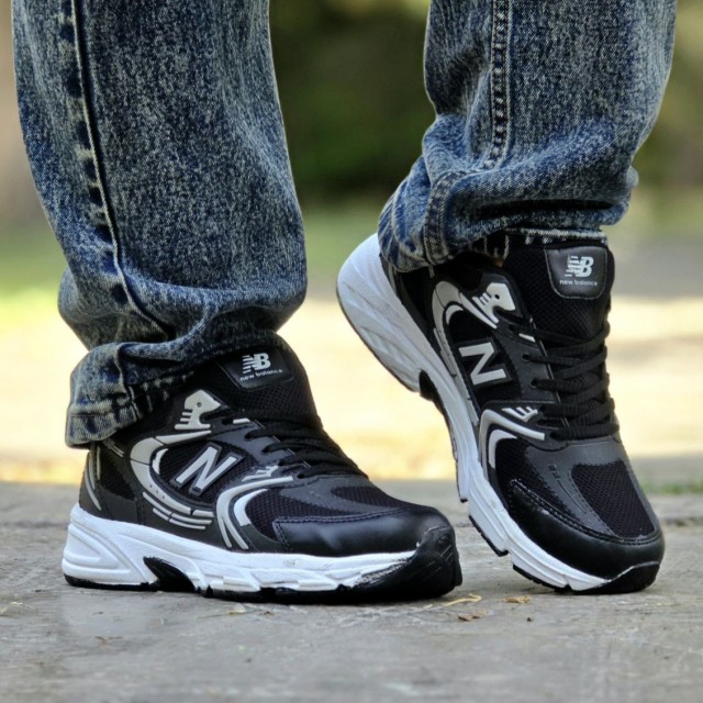 فروش فوق العاده  کفش کتونی اسپرت مردانه و زنانه مدل نیوبالانس 530 مقاوم و محکم رنگ مشکی سفید  با ارسال رایگان