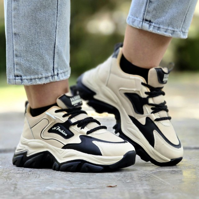 تخفیف فوق العاده کفش اسپرت زنانه دخترانه مدل فشیون  به روز و بادوام رنگ کرم مشکی باارسال رایگان