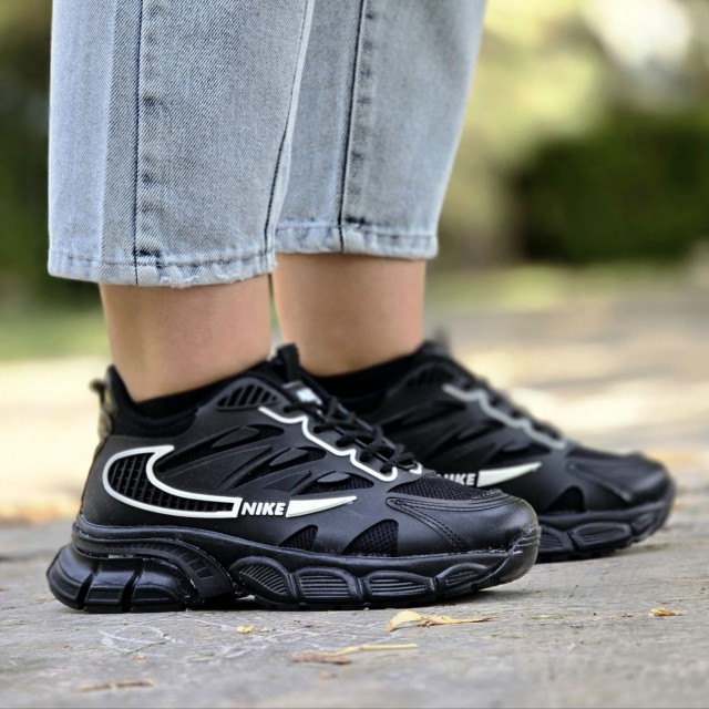 حراج ویژه کفش کتونی اسپرت  نایک برعکس زنانه شیک و جذاب رنگ مشکی نایک سفید با ارسال رایگان