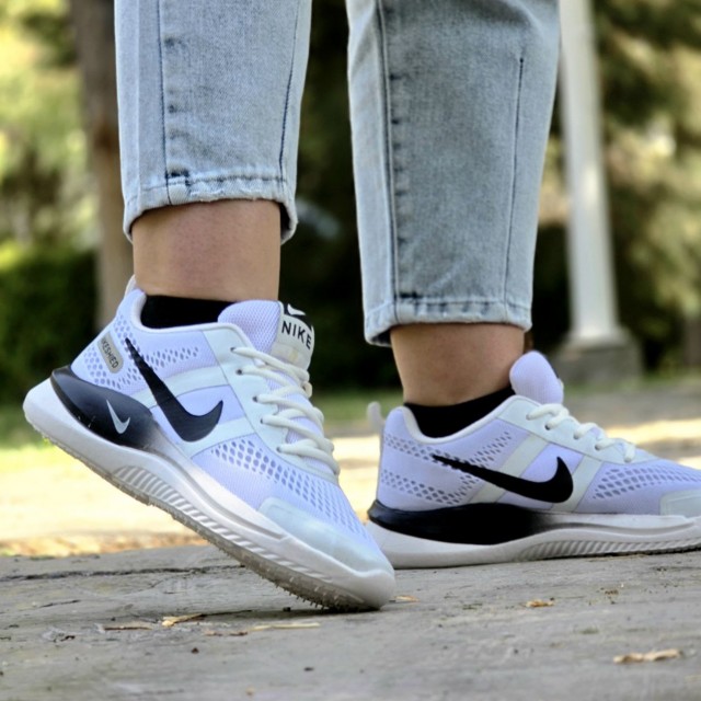 فروش جدید کفش کتونی اسپرت نایک گام لند زنانه و مردانه جذاب و مقاوم رنگ سفید مشکی با ارسال رایگان