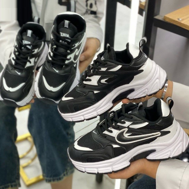 تخفیف عالی کفش کتونی اسپرت  زنانه دخترانه مدل نایک سبک و راحت رنگ مشکی سفید با ارسال رایگان