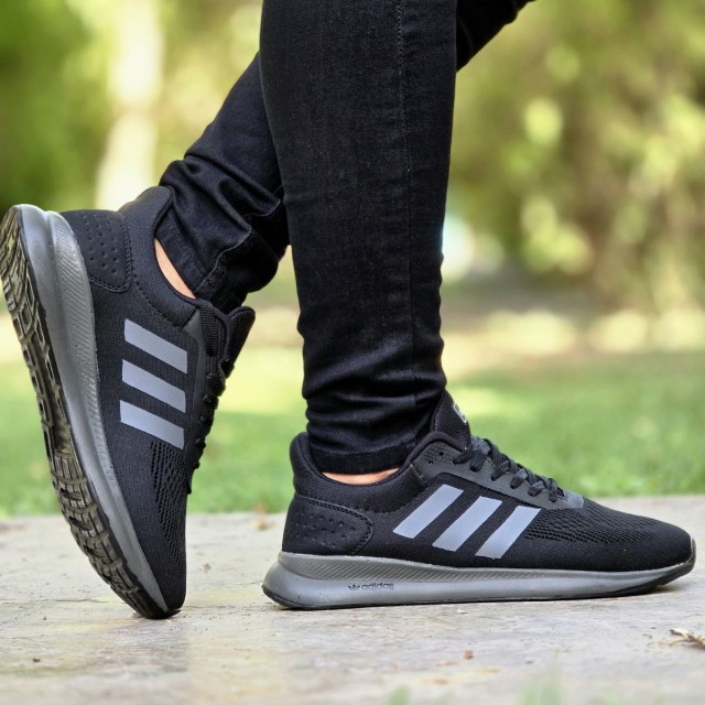 فروش عالی و خاص کفش اسپرت مردانه مدل ادیداس اسپیسر فوق العاده سبک و راحت رنگ مشکی طوسی  باارسال رایگان