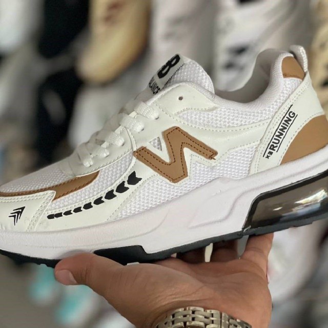 فروش ویژه کفش کتونی اسپرت زنانه دخترانه مدل نیوبالانس خاص و جدید رنگ سفید قهوه ای  با ارسال رایگان