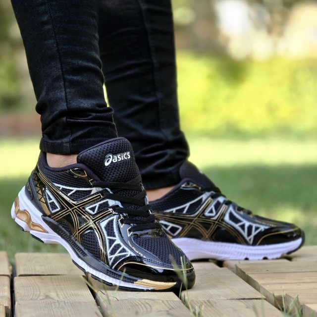 حراج بی نظیر کفش کتونی اسپرت مردانه و پسرانه مدل اسیکس شیک و عالی رنگ مشکی طلایی با ارسال رایگان