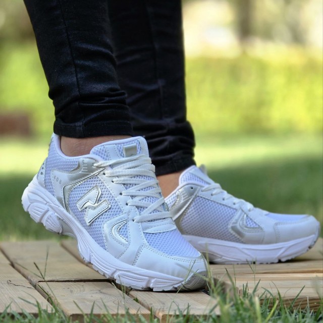 فروش فوق العاده کفش کتونی اسپرت مردانه  مدل نیوبالانس 408 باکیفیت و راحت رنگ سفید نقره ای   با ارسال رایگان