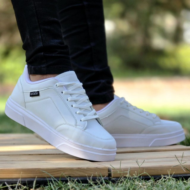 حراج بی نظیر کفش اسپرت ونس مردانه پسرانه مدل اکو(Ecco)   جذاب  رنگ سفید تمام  با ارسال رایگان