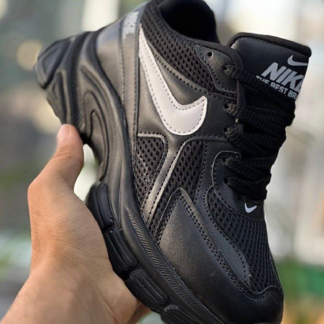 فروش ویژه کفش کتونی اسپرت  زنانه دخترانه مدل نایک زیبا و کاربردی رنگ مشکی نایک سفید با ارسال رایگان