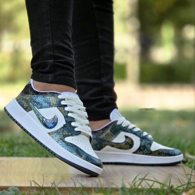 حرااج فوق العاده  عالی کفش کتونی اسپرت نایک دراگون  ست زنانه و مردانه  باکیفیت رنگ سفیدسبز با ارسال رایگان