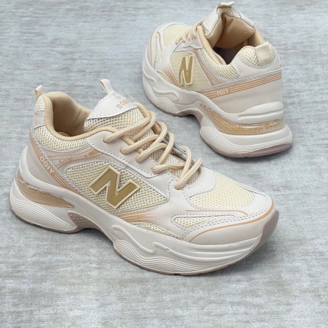 تخفیف باورنکردنی کفش کتونی اسپرت زنانه دخترانه مدل نیوبالانس طرح کپسولی خوشپا و ترند رنگ کرم با ارسال رایگان