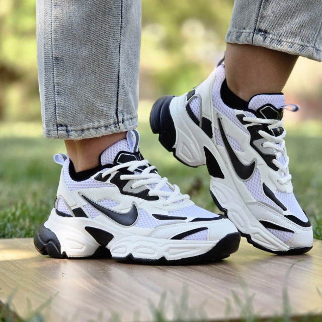 تخفیف دل ربا کفش کتونی اسپرت زنانه دخترانه مدل نایک سبک وزن و اصیل  رنگ  سفید مشکی با ارسال رایگان